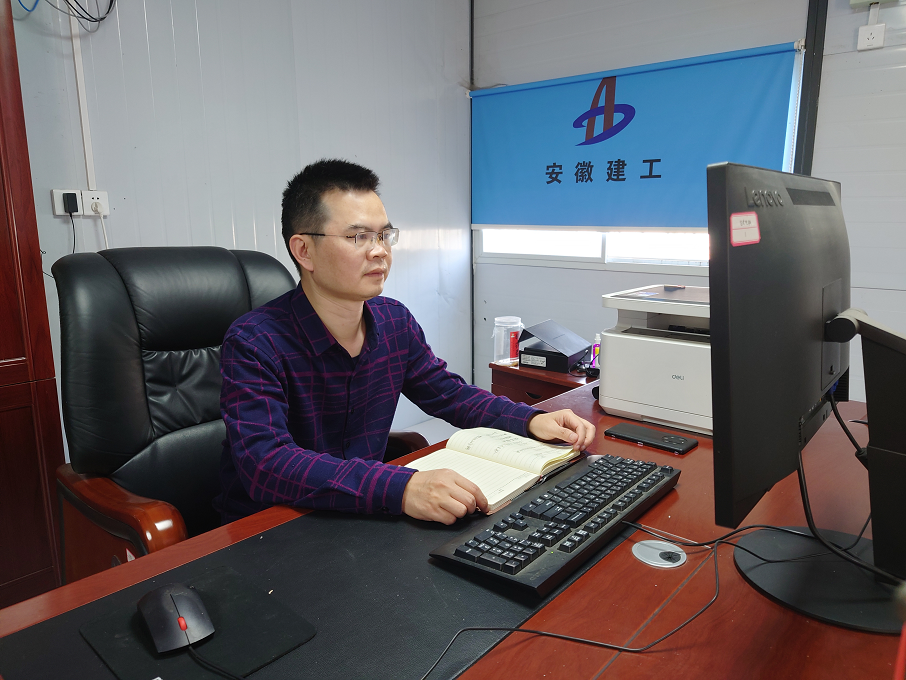 基層職工熱議黨的二十大系列報(bào)道（五） ：攻堅(jiān)克難、奮勇前行，向公司交出一份份高質(zhì)量答卷！